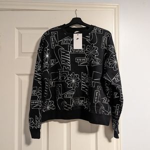 Nike crewneck sweater